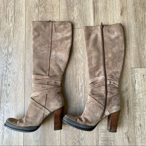 DANI BLACK SZ 10 CAMEL SUEDE ZIP 19” HIGH BOOTS